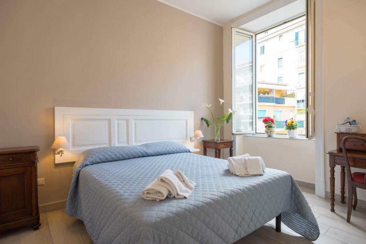 Supportico Lopez Guest house